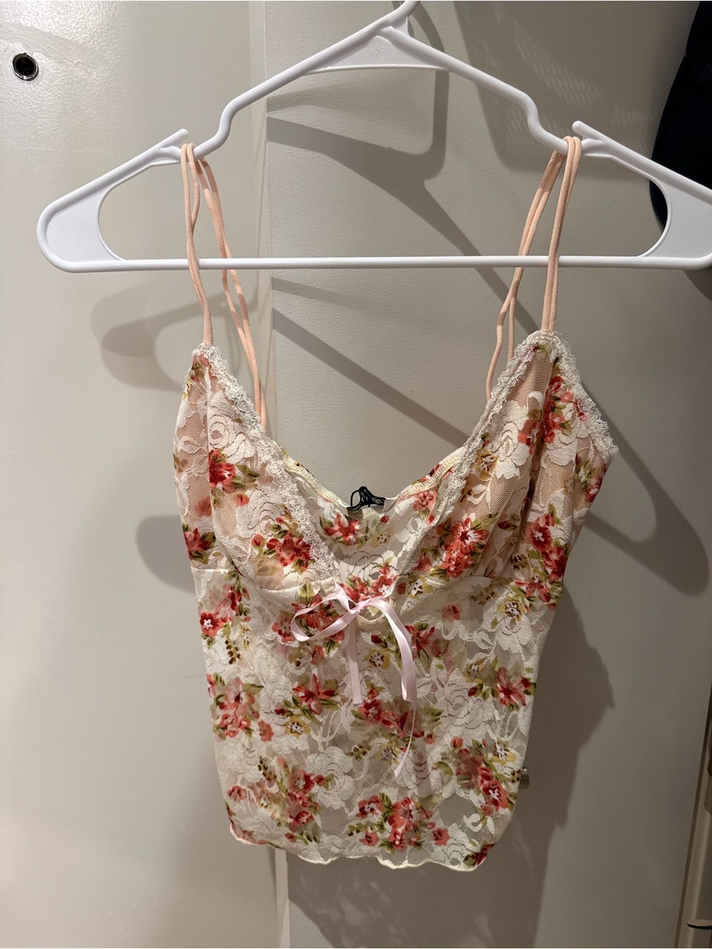 NWT Princess Polly Amessa Lace Top Floral Pink and Beige - Picture 3 of 5
